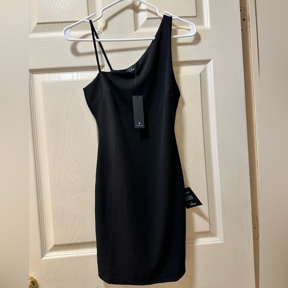 Lulus black dress